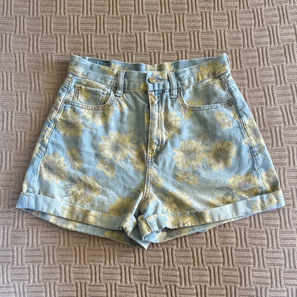 97% Cotton American Eagle Outfitters Light Blue Denim Shorts w/ Sunflower Print
